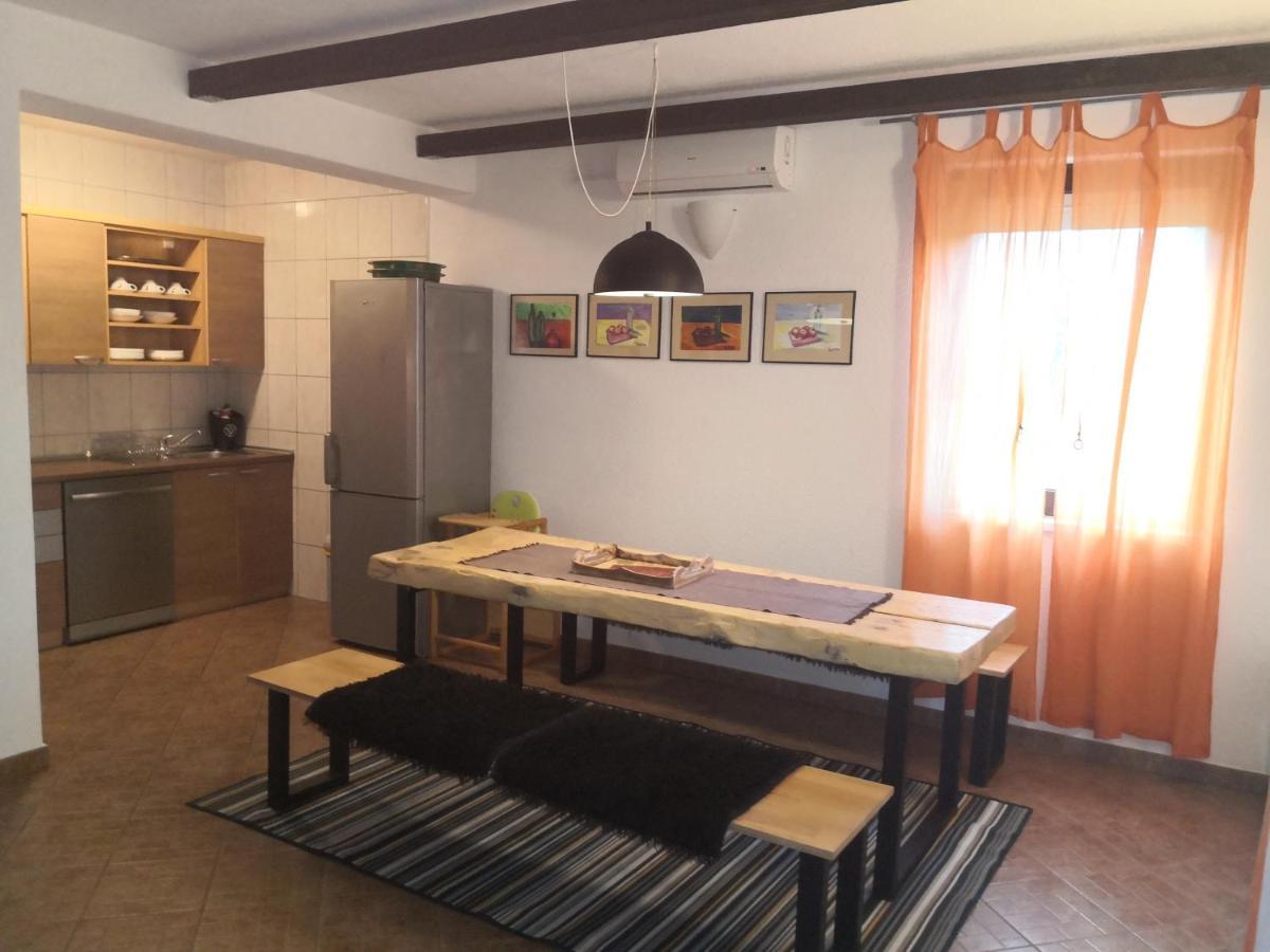 Mila Holiday Home Lohovo Bagian luar foto