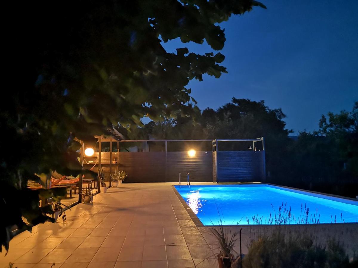 Mila Holiday Home Lohovo Bagian luar foto